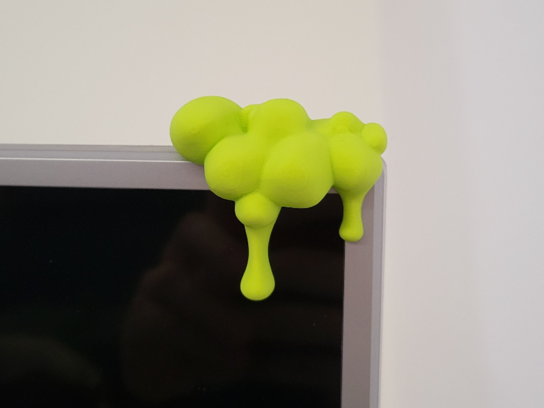 Slime Monitor Decor – Dripping Screen Gaming Setup
