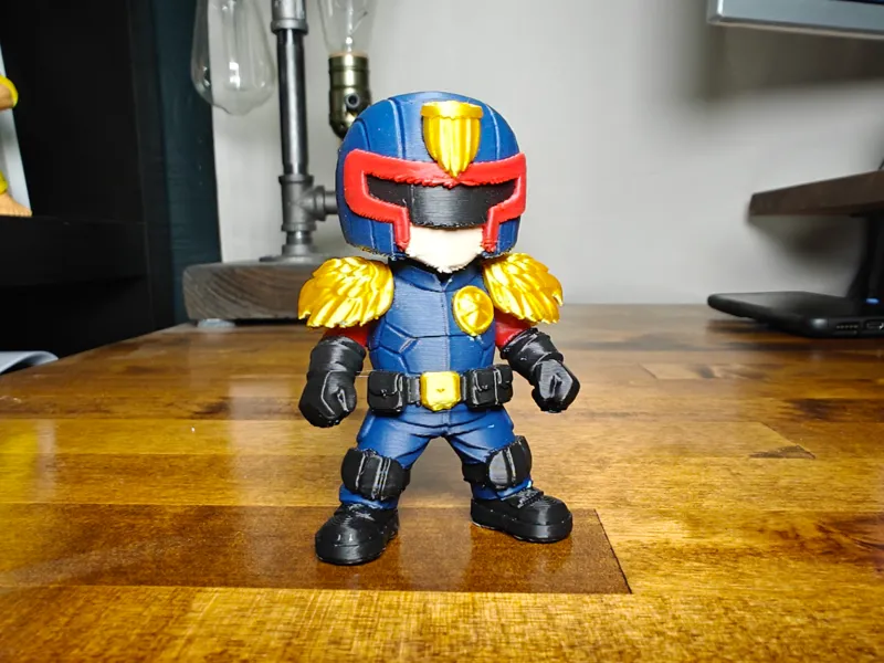 Judge Dredd Mini Titan - Multicolor Print