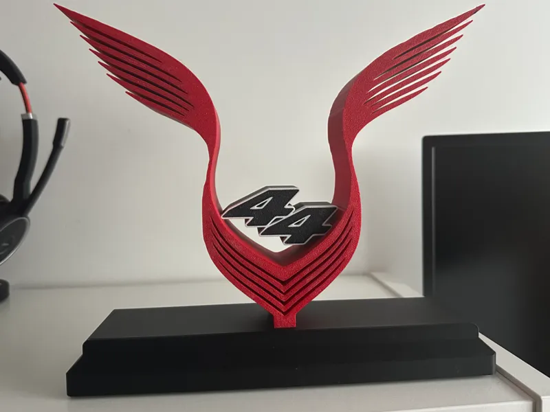 Stand Lewis Hamilton Logo