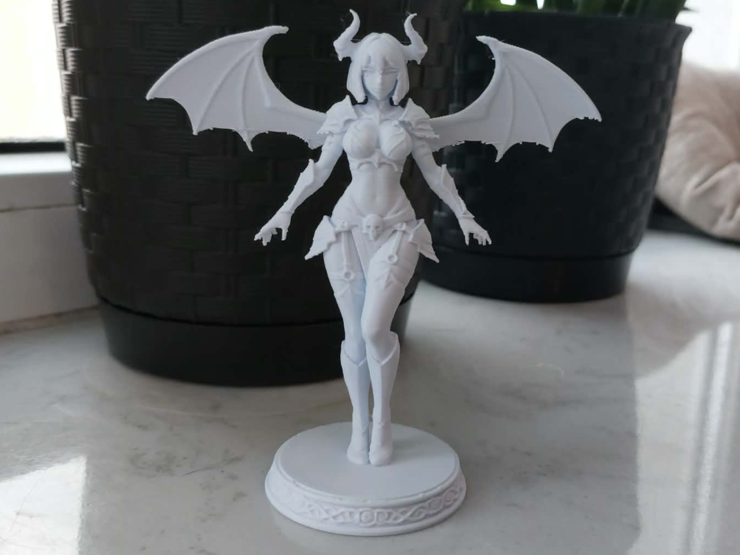 Sofia - the Fallen Seraph of the Silver Dawn