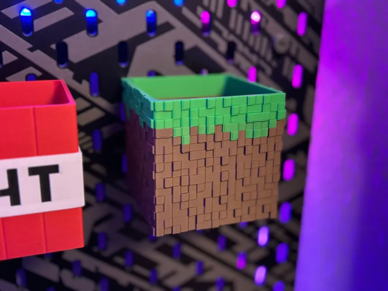 Skadis Container - Minecraft Grass Block