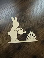 Hase mit Gießkanne