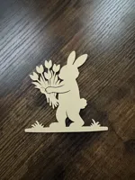 Hase mit Blumenstrauß
