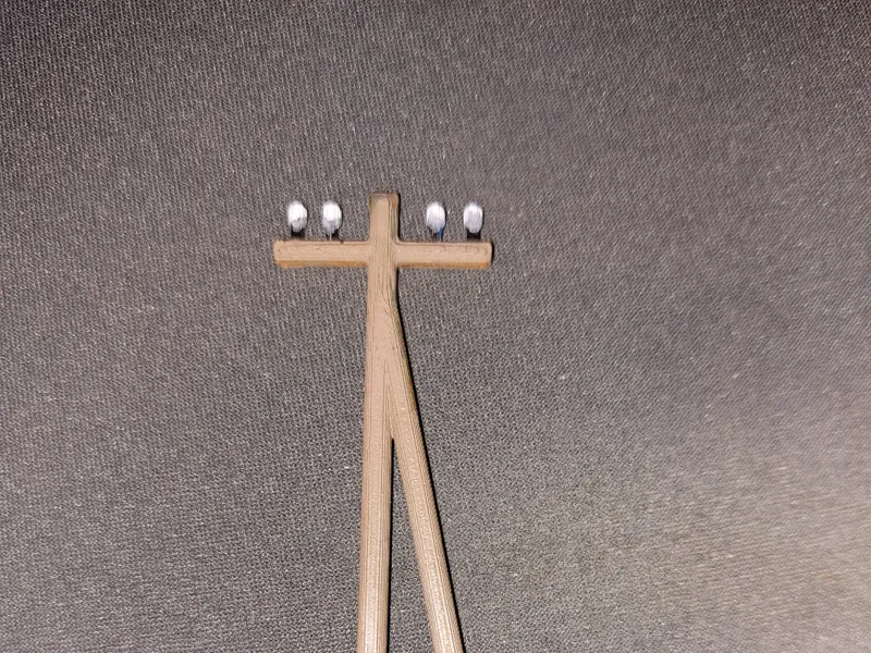 Telegrafenmast ( ca 1:87)