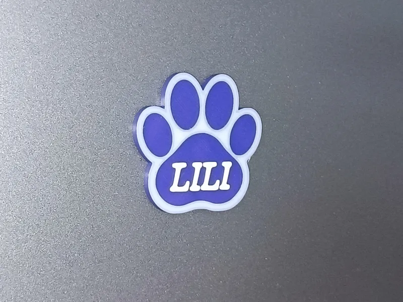 Paw magnet