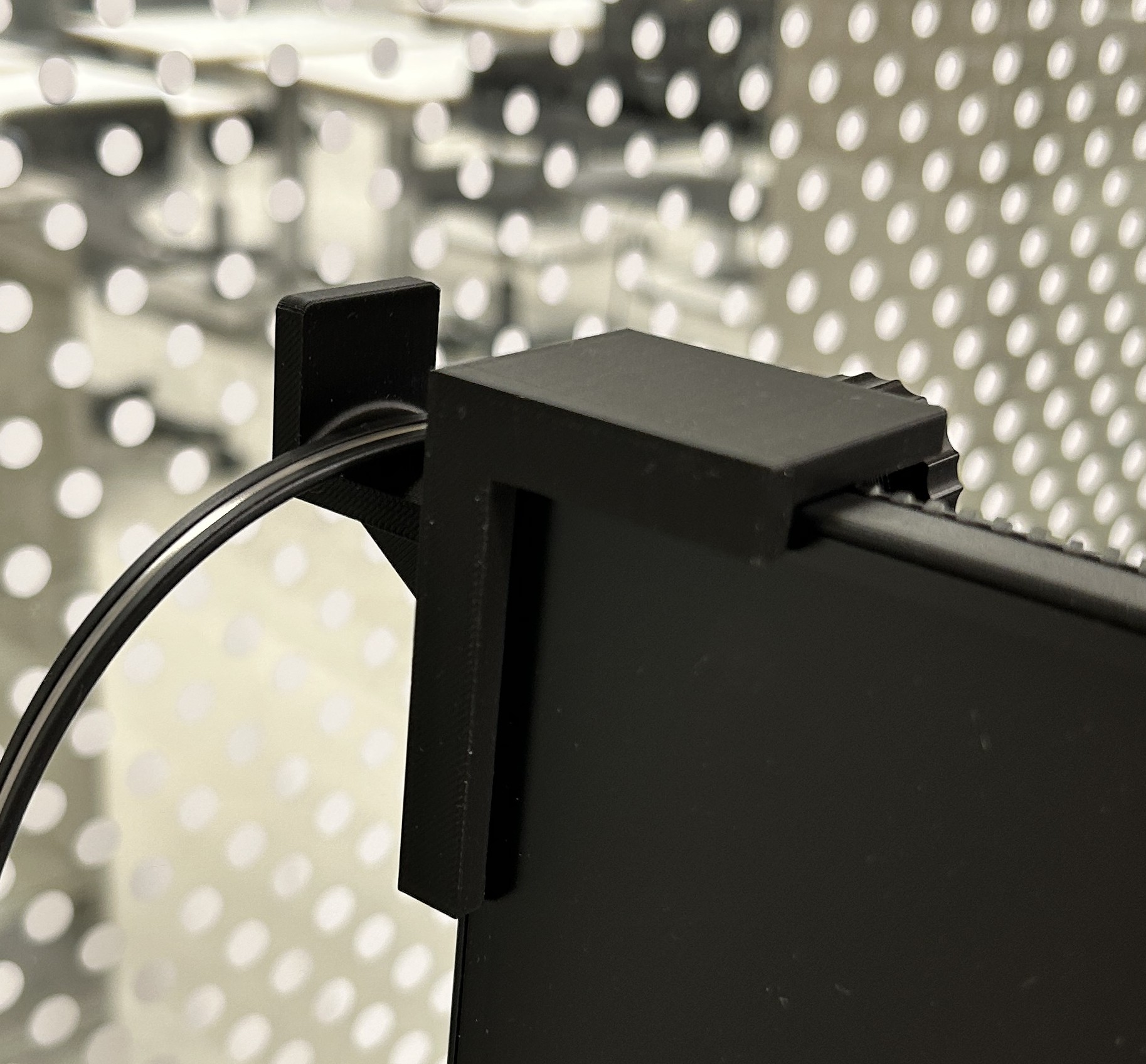 Miniatura 1 do modelo 3D Halter für Headset