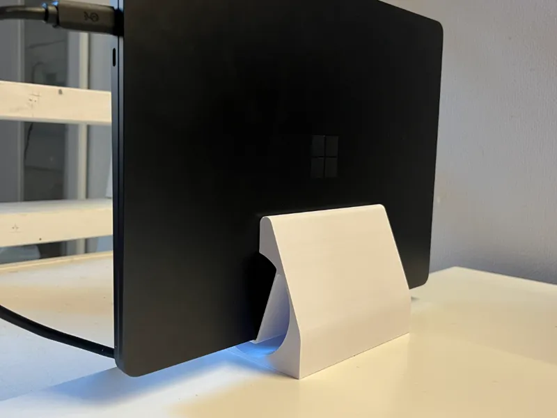 compliant laptop stand
