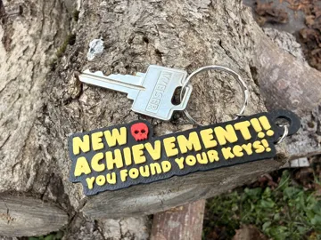 Llavero: Dungeon Crawler Carl Customizable Keychain — vista de referencia 4