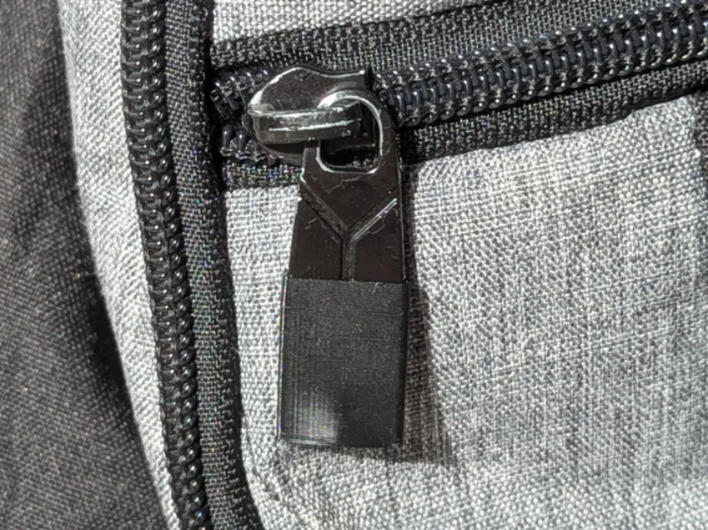 Zipper tab cover
