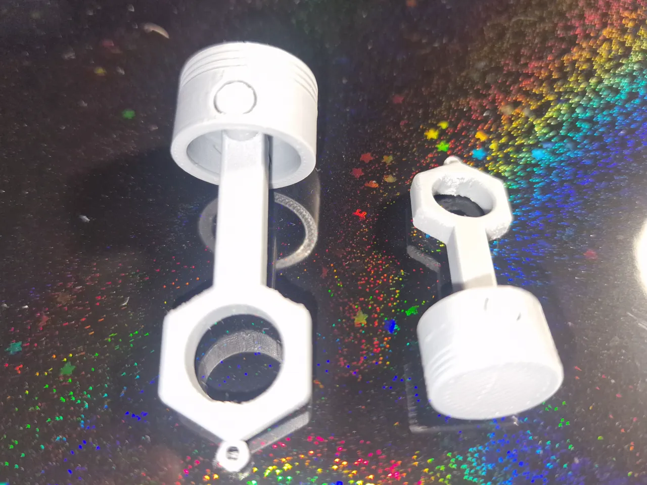 Piston earring / keyring view 2