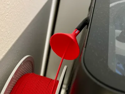 Filament funnel for external spool