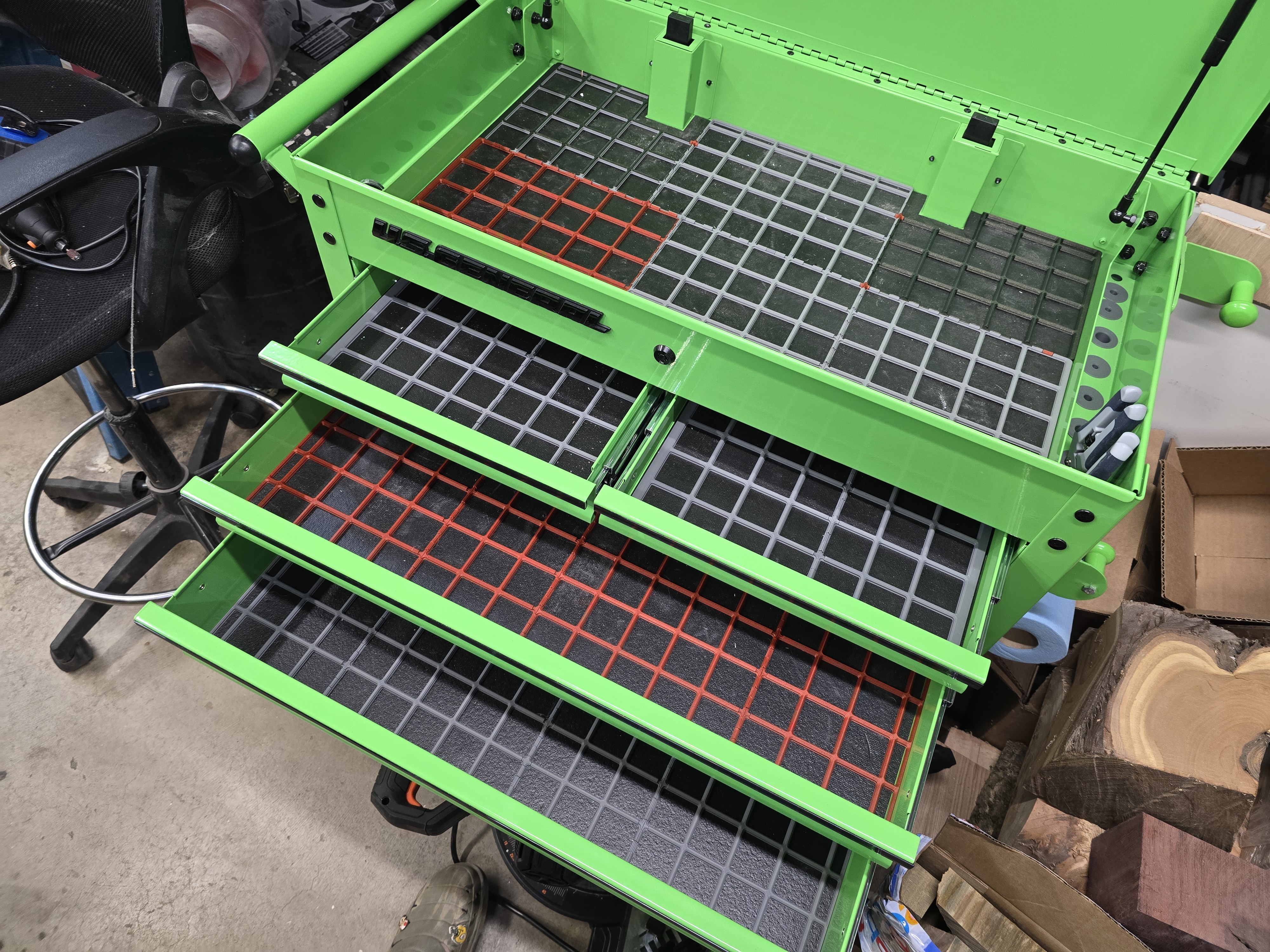 Grid Connectors