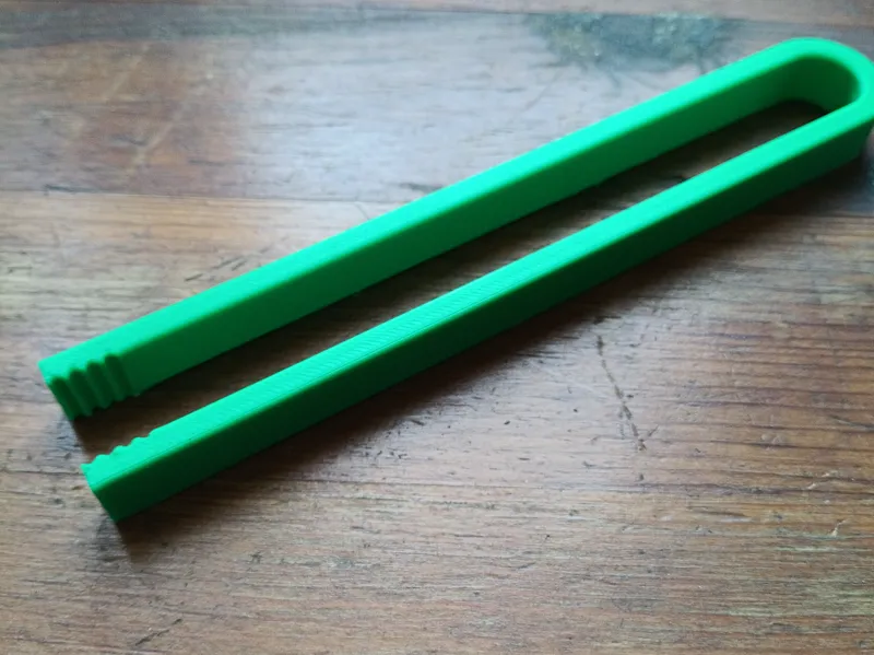 Pince Cornichon