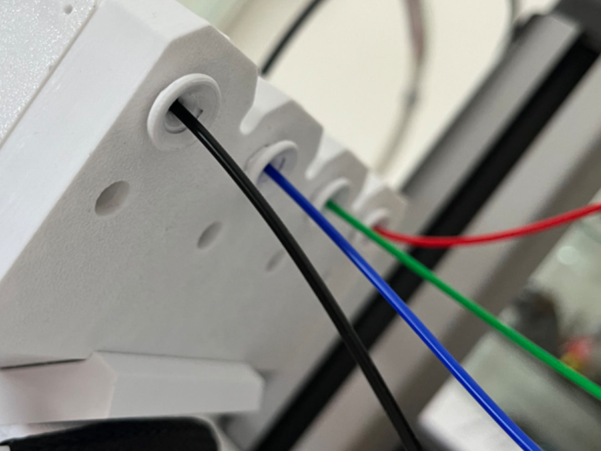 Embudo entrada filamento a módulo BMCU 370C