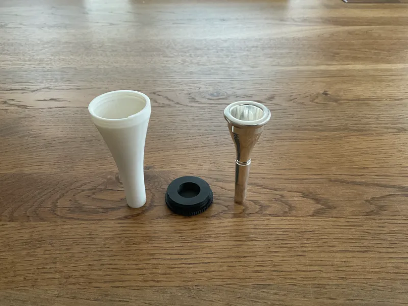 Mouthpiece case for french horn