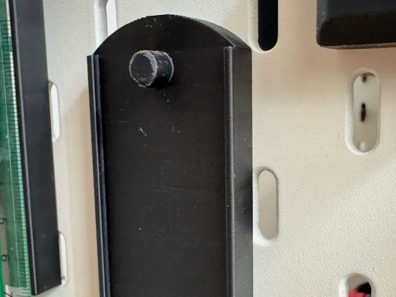 Magnetic ruler mount for IKEA SKADIS