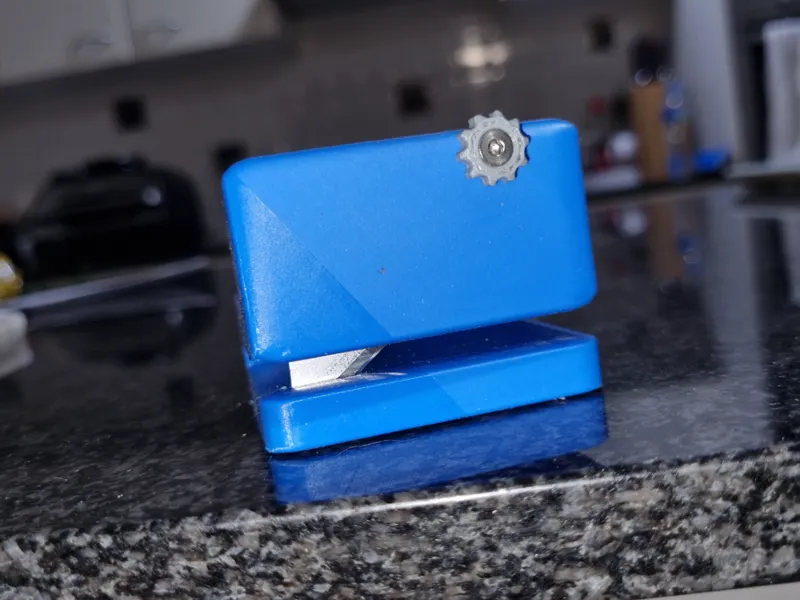 Cat Scratcher Cardboard Cutter V2