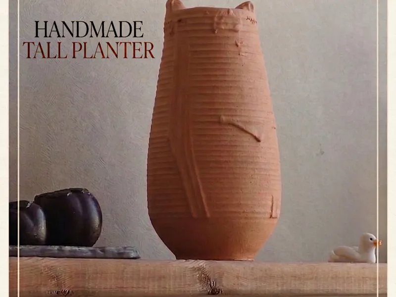Tall flower pot-Hand-Thrown detail-planter