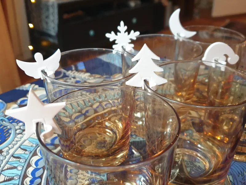 Glass markers, christmas themed