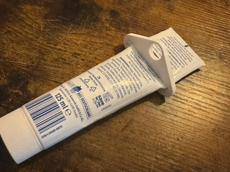 toothpastesqueezer