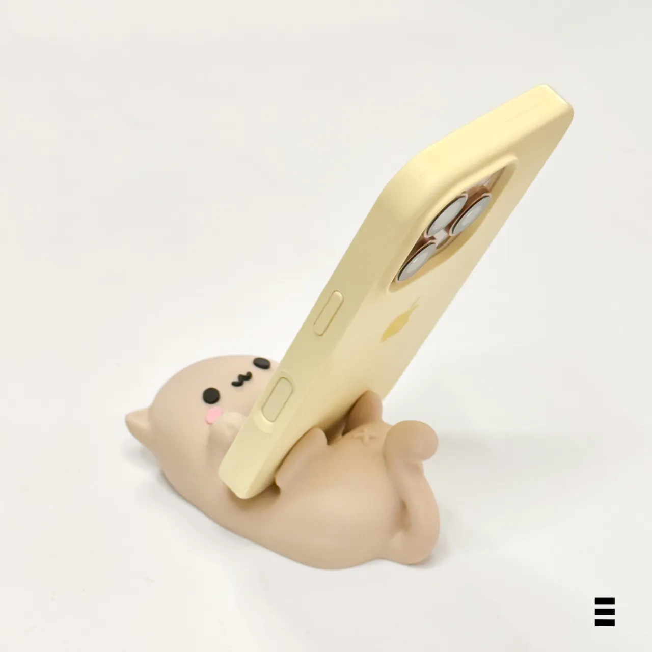 Kawaii-Style Cat Phone Stand view 4