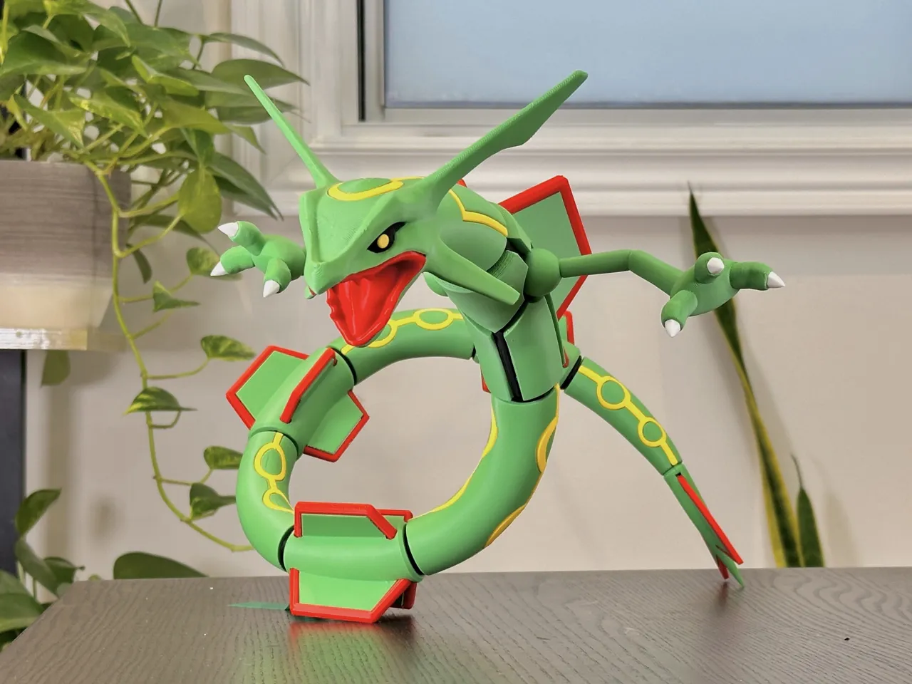 Rayquaza (Pokemon) Fully disassembled 23cm tall view 3