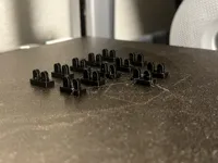 Socle protège-talons pour figurines à briques — photo 2