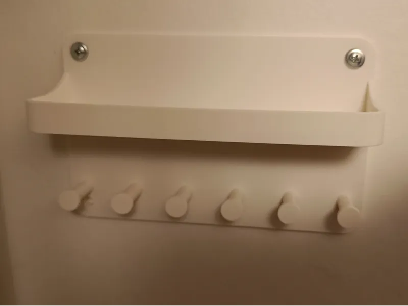 Simple key hanger and shelf