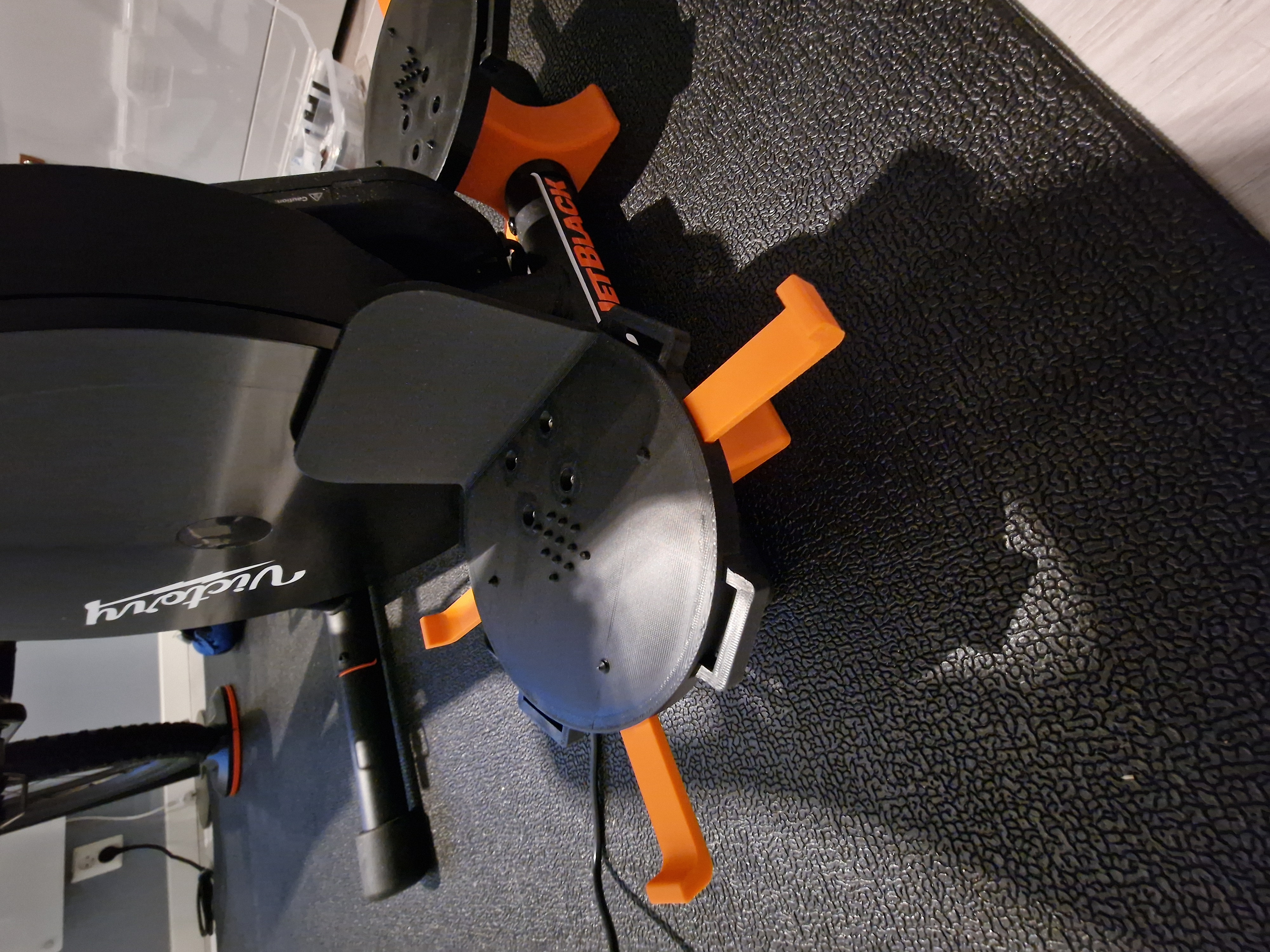 Miniatura 2 do modelo 3D Smart trainer weight bracket