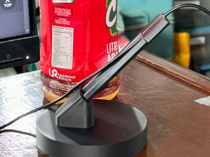 Mouse Bungee for Standard Wired Mouse. 