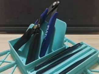 2 x 2 Gridfinity Nippers Rack with Pin