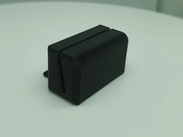 Card display pieces