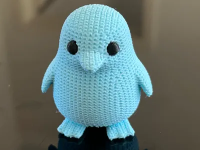 Mini Penguin with Fine Knit Look in 2 Colors