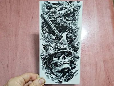 Hueforge calavera samurai