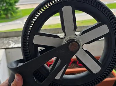 Airless stroller wheel
