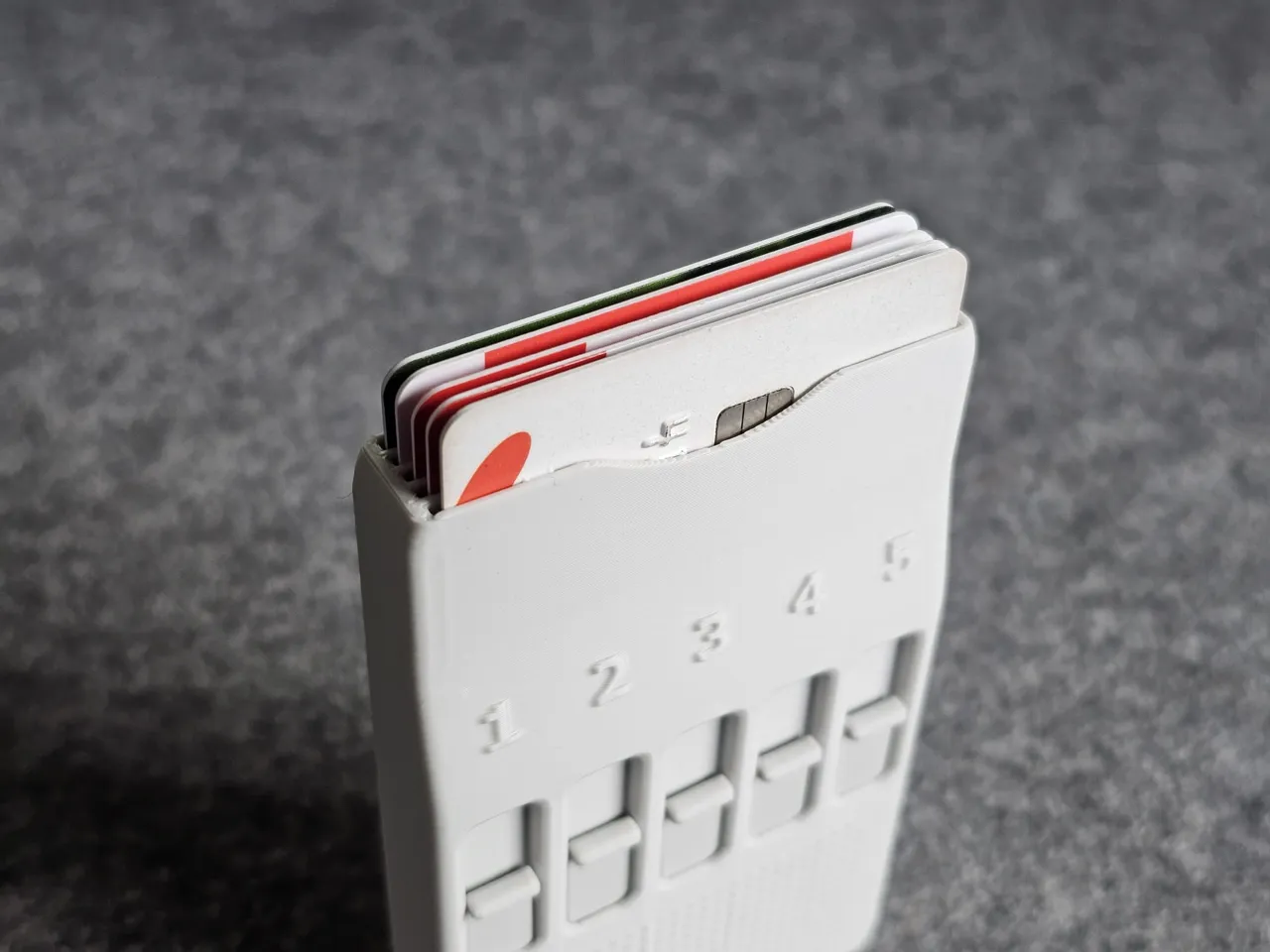 Card wallet view 3