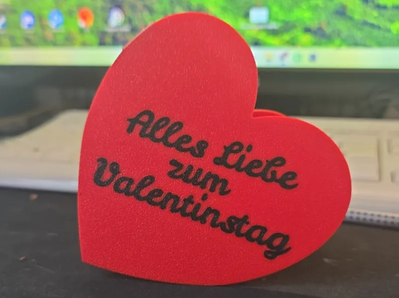 Karte für Valentinstag in Herzform