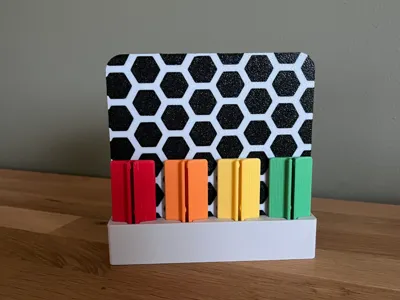 Contrast Card Storage