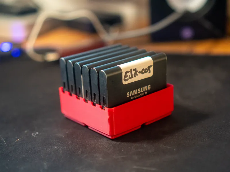 Gridfinity Samsung T5 SSD Dock / Organizer