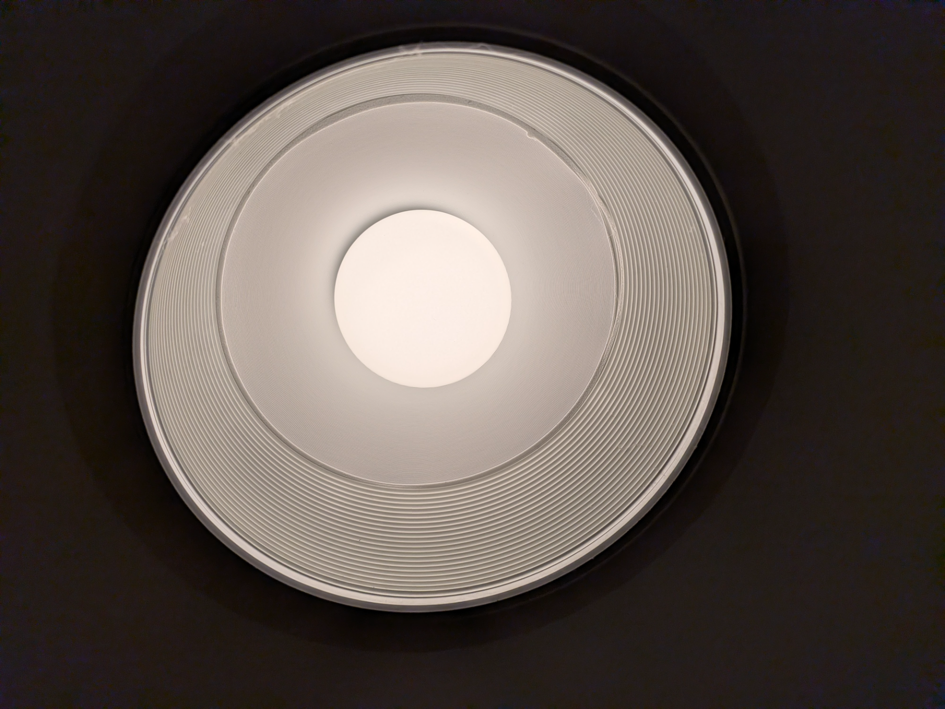 Hiding cover for recessed led lights (bulb skirt)