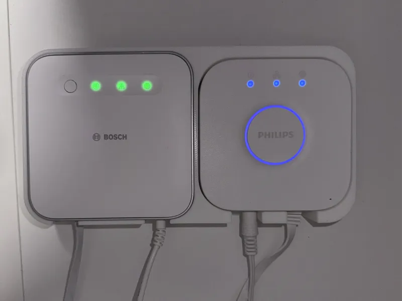 Wallmount for Philips HUE and Bosch Smarthome II 