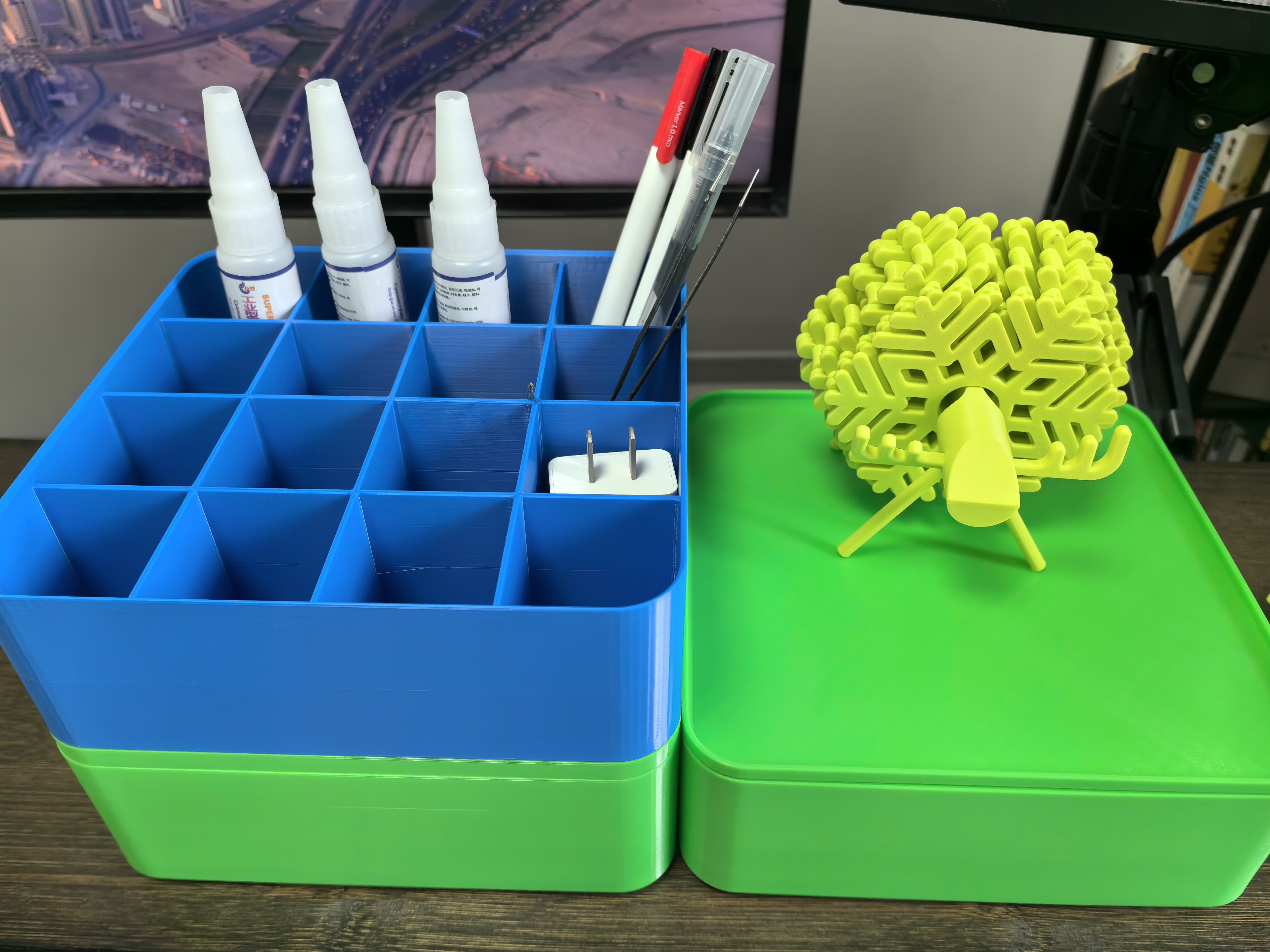Miniatura 5 do modelo 3D 可堆叠带盖收纳盒（4×4可任意分割组合）