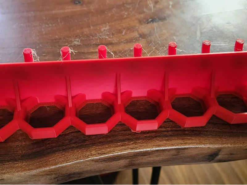 Peg pliers holder v2 (parametrics)