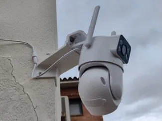 90° Wall Mount Bracket for Tuya Solar WiFi Camera