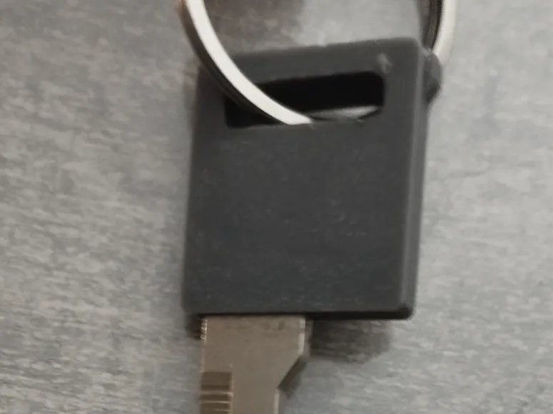 Suzuki Swift III Key Head Repair