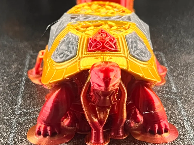 Statuetta di Tartaruga con Guscio Celtico a colori