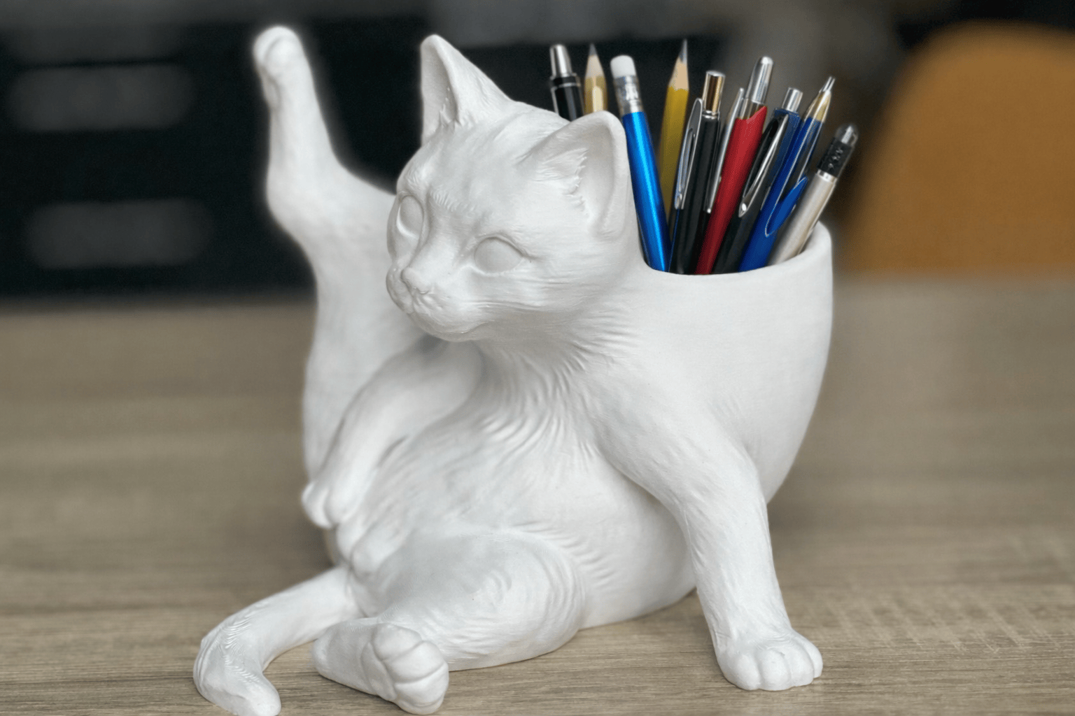 Funny cat vase / pencil holder