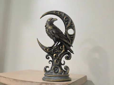 Modelo para impresión 3D: Elegant Moon Raven - Halloween Decor Series — referencia de MakerWorld