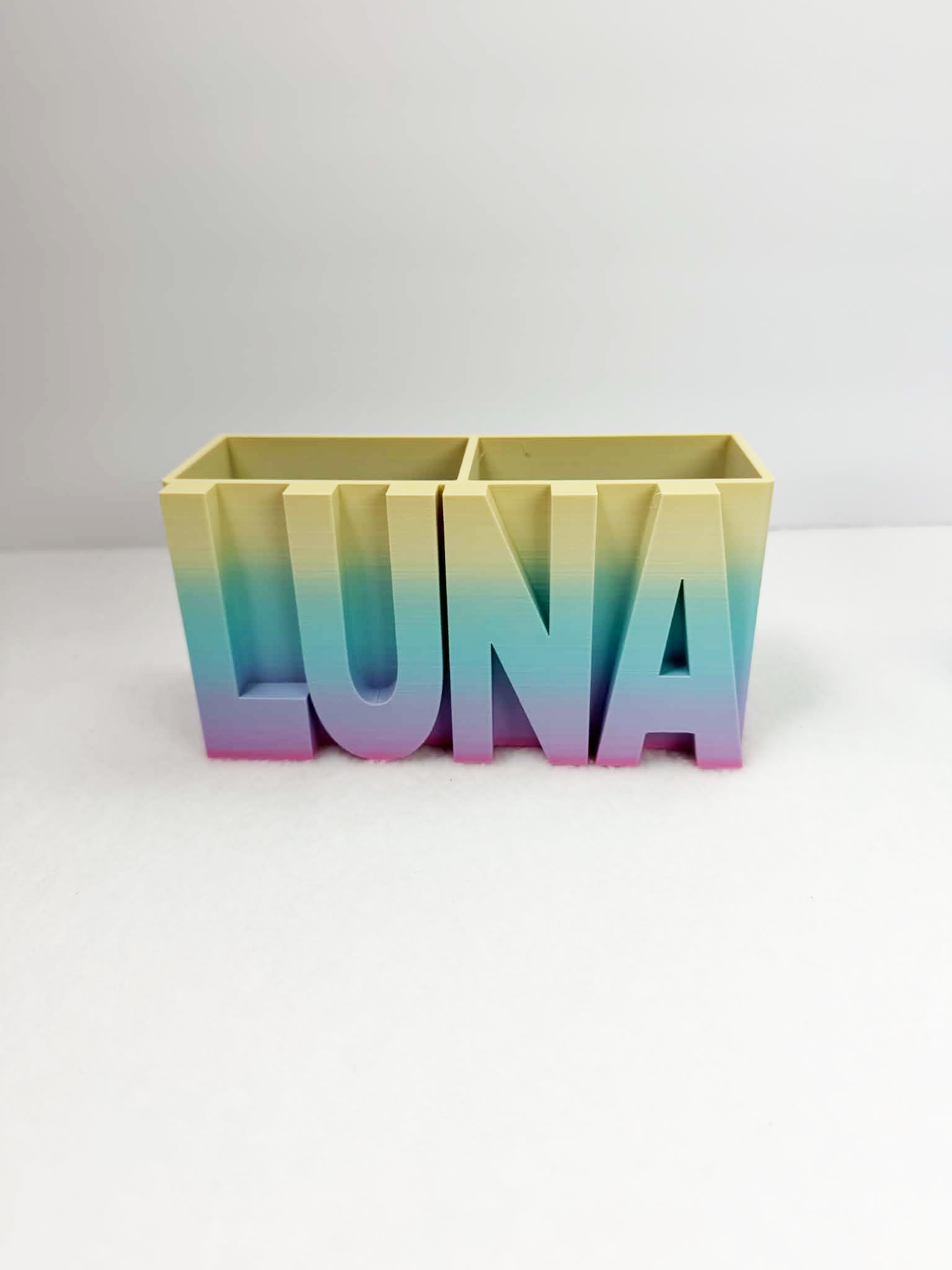 Miniatura 3 do modelo 3D Customizable Name Pen Cup