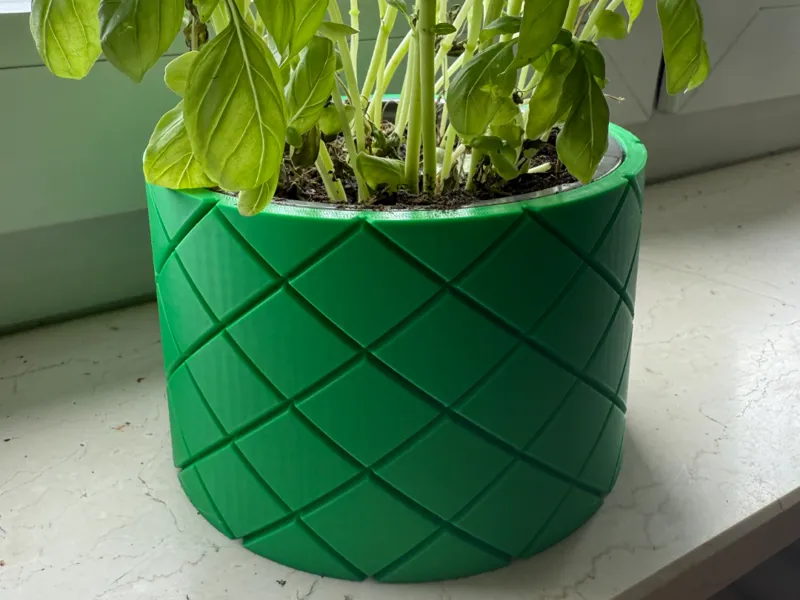 Spiral Pot
